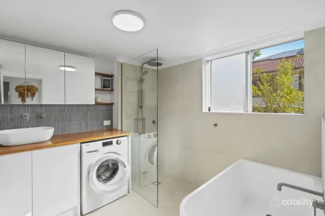Property photo of 2/16 Mountain Street Mount Gravatt QLD 4122