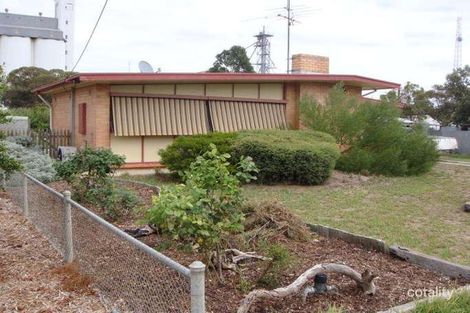 24 Peake Tce, Coonalpyn, SA 5265