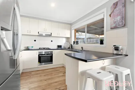 Property photo of 3 Torre Road Pakenham VIC 3810