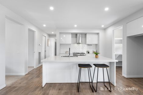 Property photo of 36 Distinction Crescent Truganina VIC 3029