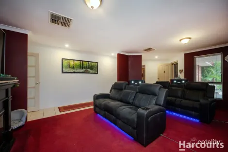 Property photo of 10 Kippilaw Loop Carramar WA 6031