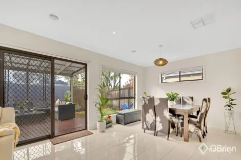 Property photo of 9 Tanika Circuit Croydon VIC 3136