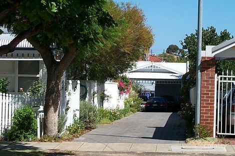 25 Temple St, Victoria Park, WA 6100