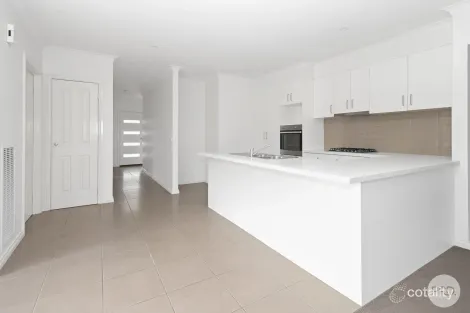 Property photo of 41 Sorrento Drive Alfredton VIC 3350