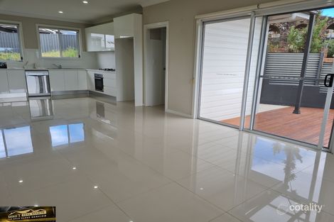 Property photo of 1 Booth Link Kanahooka NSW 2530