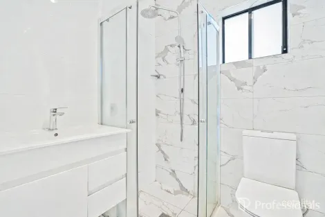 Property photo of 3 Lane Place Minto NSW 2566