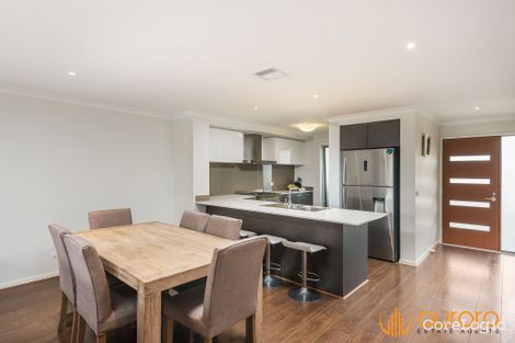 Property photo of 13 Fleuve Rise Clyde North VIC 3978