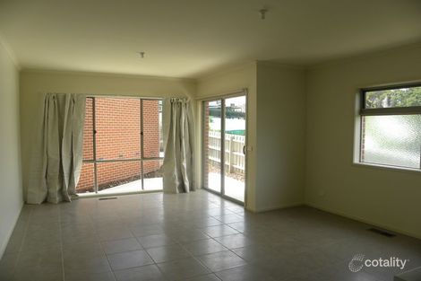 Property photo of 2/11 Cherry Grove Doveton VIC 3177