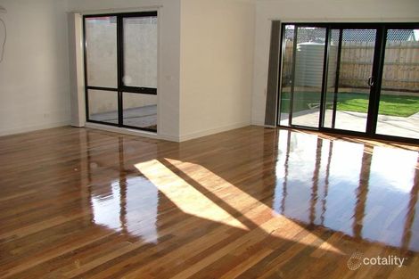 2/12 Davey St, Parkdale, VIC 3195