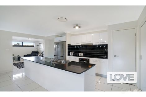 Property photo of 20 Polaris Avenue Cameron Park NSW 2285