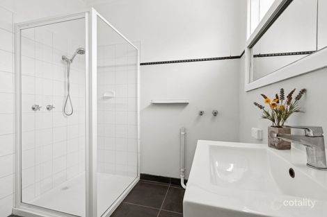 Property photo of 16 Sycamore Street Hamlyn Heights VIC 3215