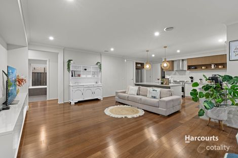 Property photo of 16 Abrehart Road Pakenham VIC 3810