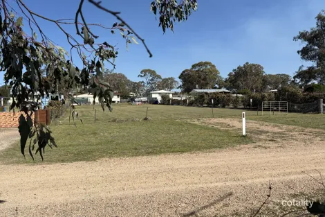 93 Margetts St, Wallangarra, QLD 4383