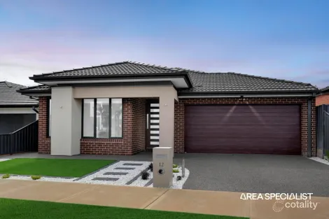 12 Palara Dr, Strathtulloh, VIC 3338
