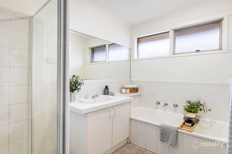 Property photo of 4 Kieran Court Carrum Downs VIC 3201