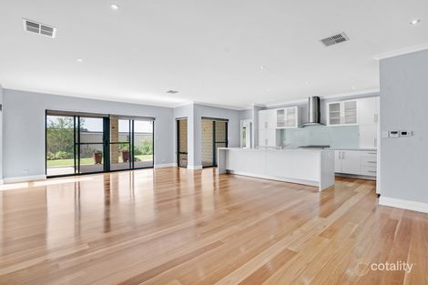 Property photo of 4 Flinders Crescent Abbey WA 6280