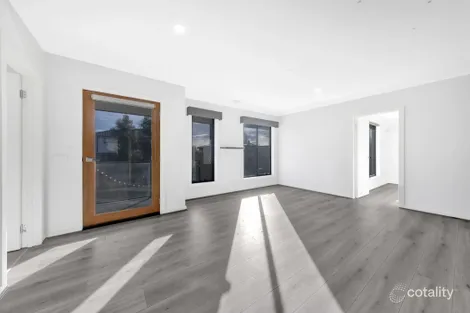 Property photo of 8 Conjola Way Wollert VIC 3750