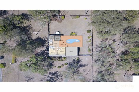 26 First Ave, Barellan Point, QLD 4306