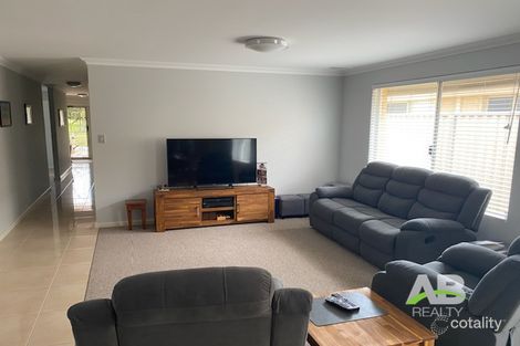 Property photo of 10 Saponara Drive Sinagra WA 6065