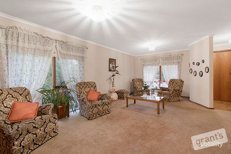 Property photo of 6 Alsop Lane Berwick VIC 3806