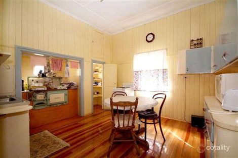 Property photo of 17 Lochel Street Mount Lofty QLD 4350