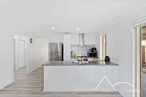 Property photo of 8 Brunswick Heads Crescent Hoxton Park NSW 2171