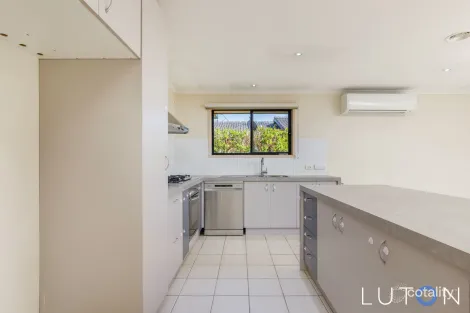Property photo of 66 Grimshaw Street Richardson ACT 2905