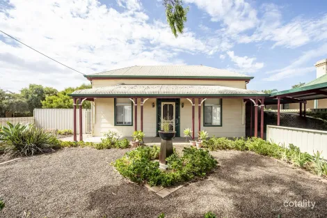 19 Esmond Rd, Port Pirie South, SA 5540