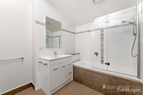 Property photo of 10 Peachwood Rise Doncaster East VIC 3109