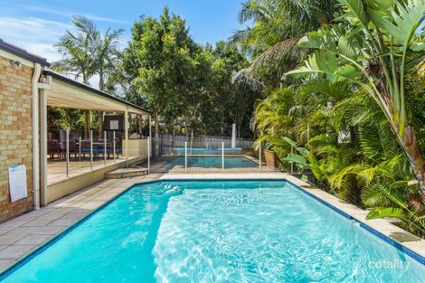 Property photo of 35 Waterside Grove Warriewood NSW 2102