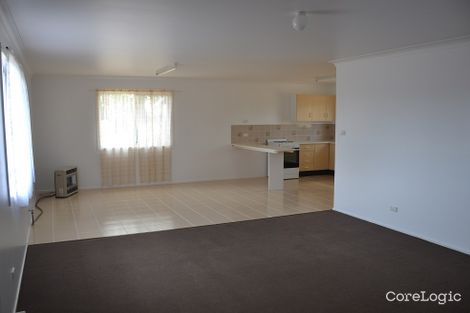 Property photo of 32 Daw Lane Elsmore NSW 2360
