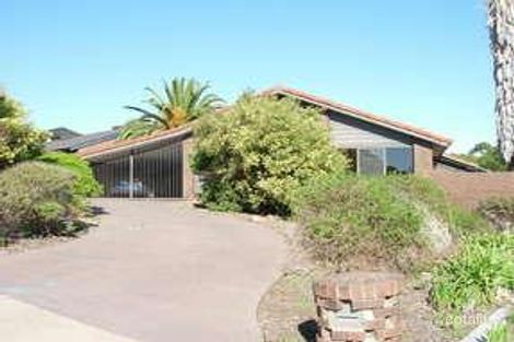 15 Drysdale Dr, Trott Park, SA 5158