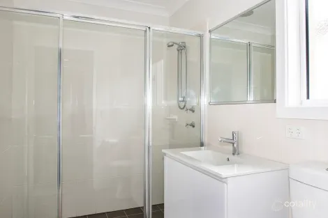 Property photo of 6 Rowland Place Jordan Springs NSW 2747
