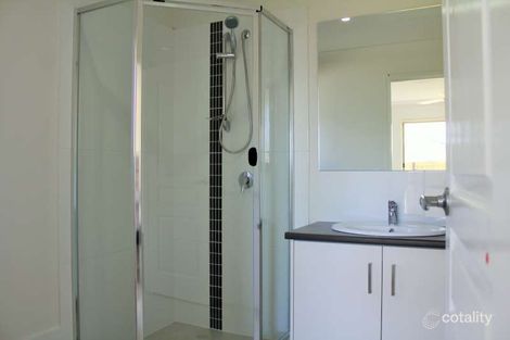 Property photo of 11 Pine Place Upper Kedron QLD 4055