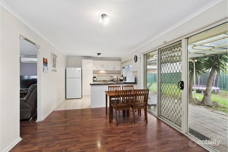 Property photo of 10 Earlington Boulevard Burnside VIC 3023