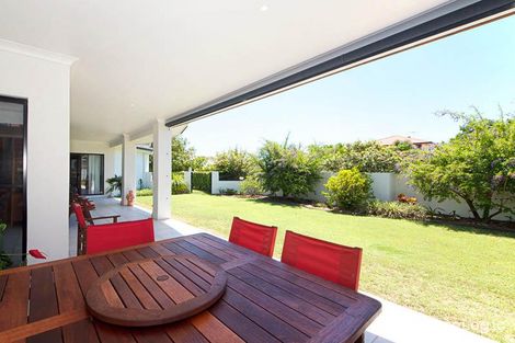 19 Kakadu Cct, Banksia Beach, QLD 4507