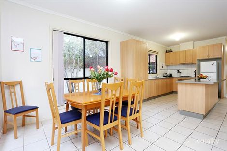 Property photo of 15 Sharrock Close Caroline Springs VIC 3023