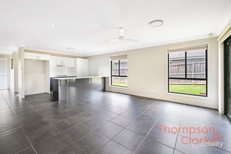 Property photo of 29 Finch Crescent Aberglasslyn NSW 2320