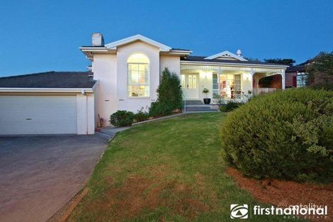 Property photo of 8 Hillview Place Berwick VIC 3806