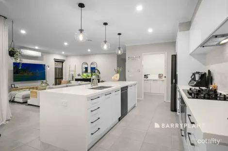 Property photo of 6 Buckland Drive Warragul VIC 3820
