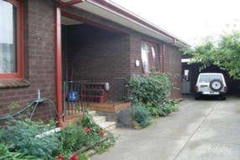 Property photo of 16 Goulburn Avenue Reservoir VIC 3073