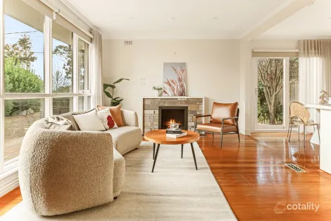 Property photo of 27 Windsor Avenue Mount Waverley VIC 3149