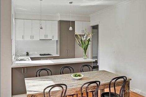 Property photo of 3/11 Holland Road Ringwood East VIC 3135