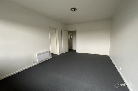 Property photo of 8/204 Neerim Road Carnegie VIC 3163