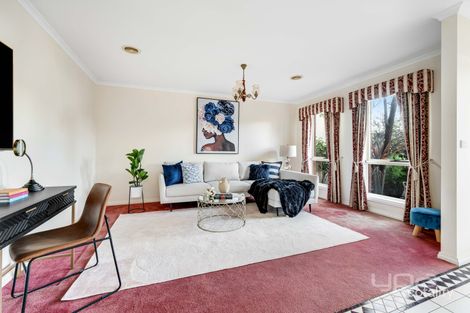 Property photo of 35 Thames Way Roxburgh Park VIC 3064