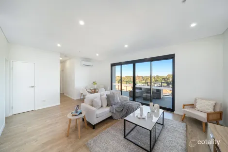 Property photo of 303/116 Northcote Road Greenacre NSW 2190