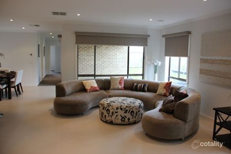 Property photo of 34 Pendelton Place Lysterfield VIC 3156