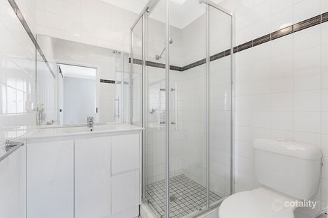 Property photo of 3/102 Pembroke Road Coorparoo QLD 4151