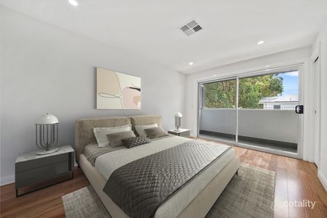 Property photo of 23/7-11 College Crescent St Ives NSW 2075