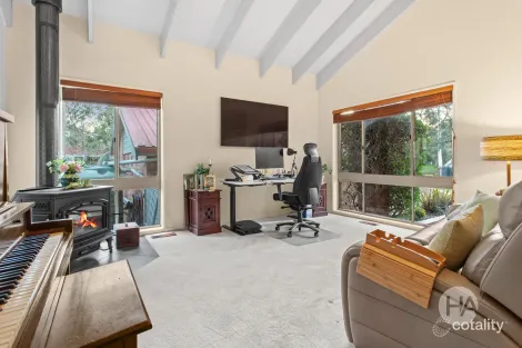 Property photo of 1 Wattle Gully Close Somerville VIC 3912